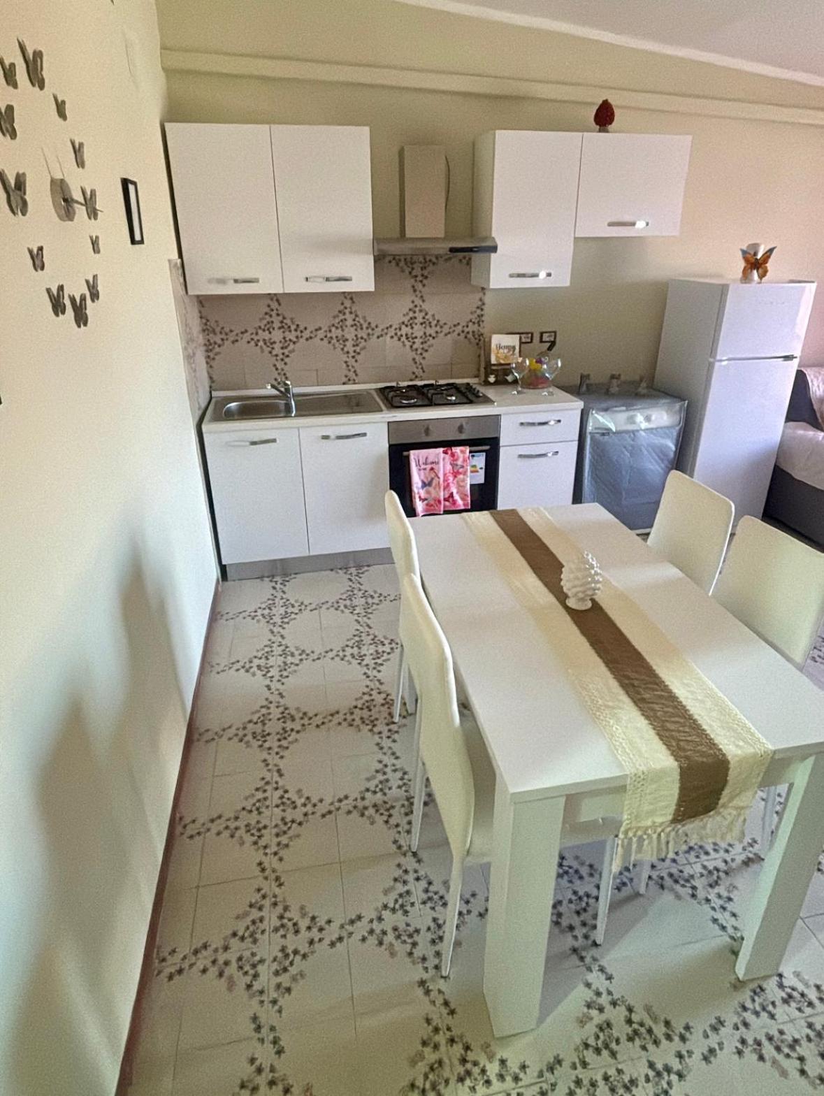 Appartamento Giardini Naxos Butterflies Home Schiso Exterior photo