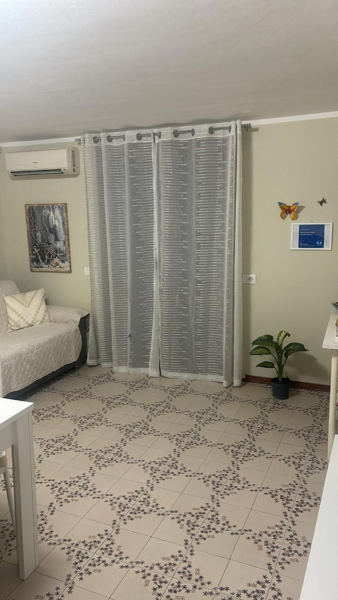 Appartamento Giardini Naxos Butterflies Home Schiso Exterior photo